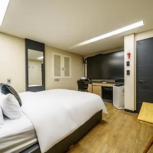 Bulgwang 3s Hotel